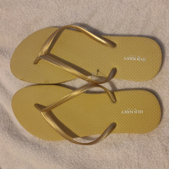 Three Pairs of Old Navy Flip Flops - Picture 2 of 7